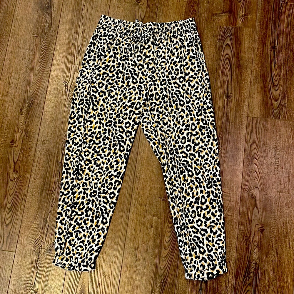 J Crew paper bag tie waist capris leopard print size 4